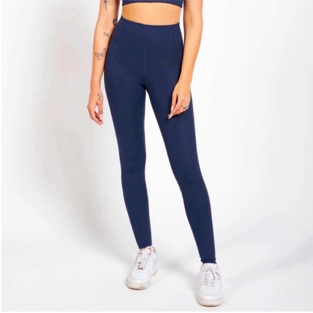 Girlfriend Collective Compressive High Rise Full Length Legging in Midnight XXS
